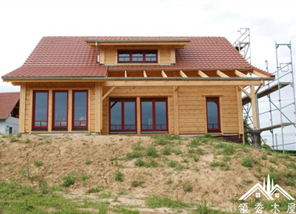 木屋建造工廠設(shè)計木別墅，木屋別墅實體展示圖