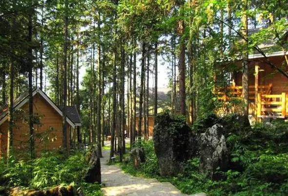 彭水摩圍山木屋