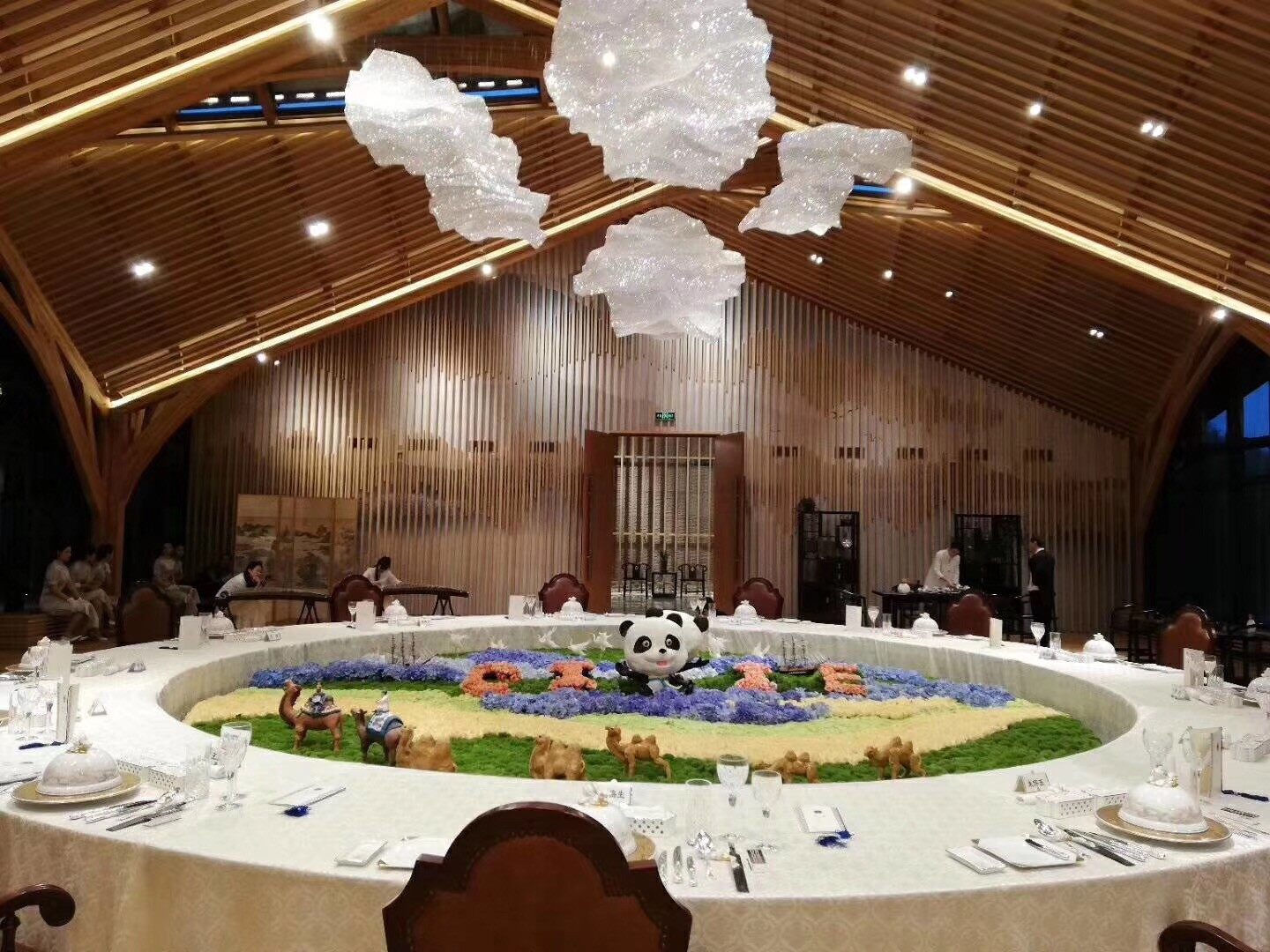 木結(jié)構(gòu)在公共建筑的大量運(yùn)用指日可待(圖4)