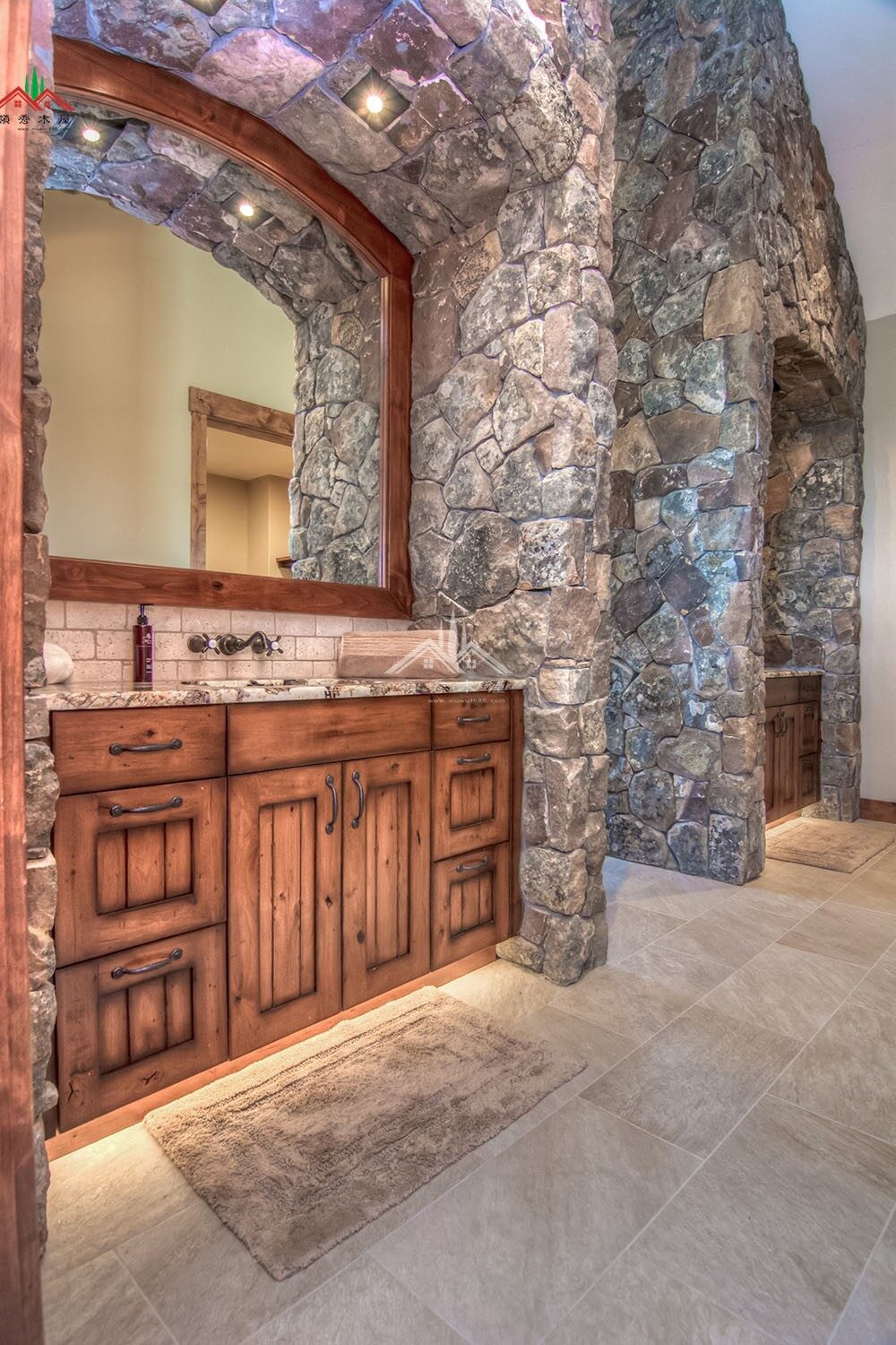 室內不像木屋的梁柱木屋別墅