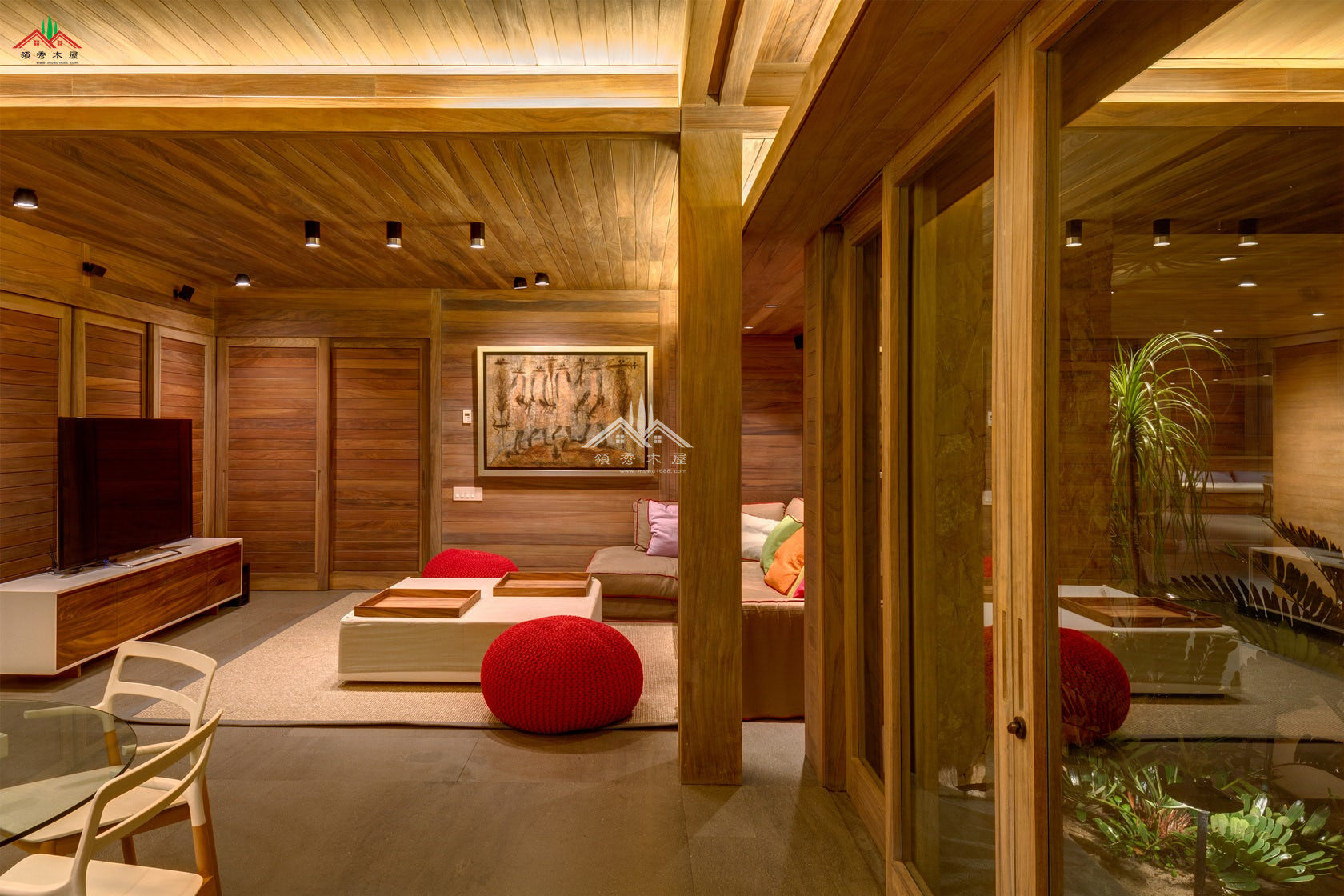 硬木吊平頂客廳