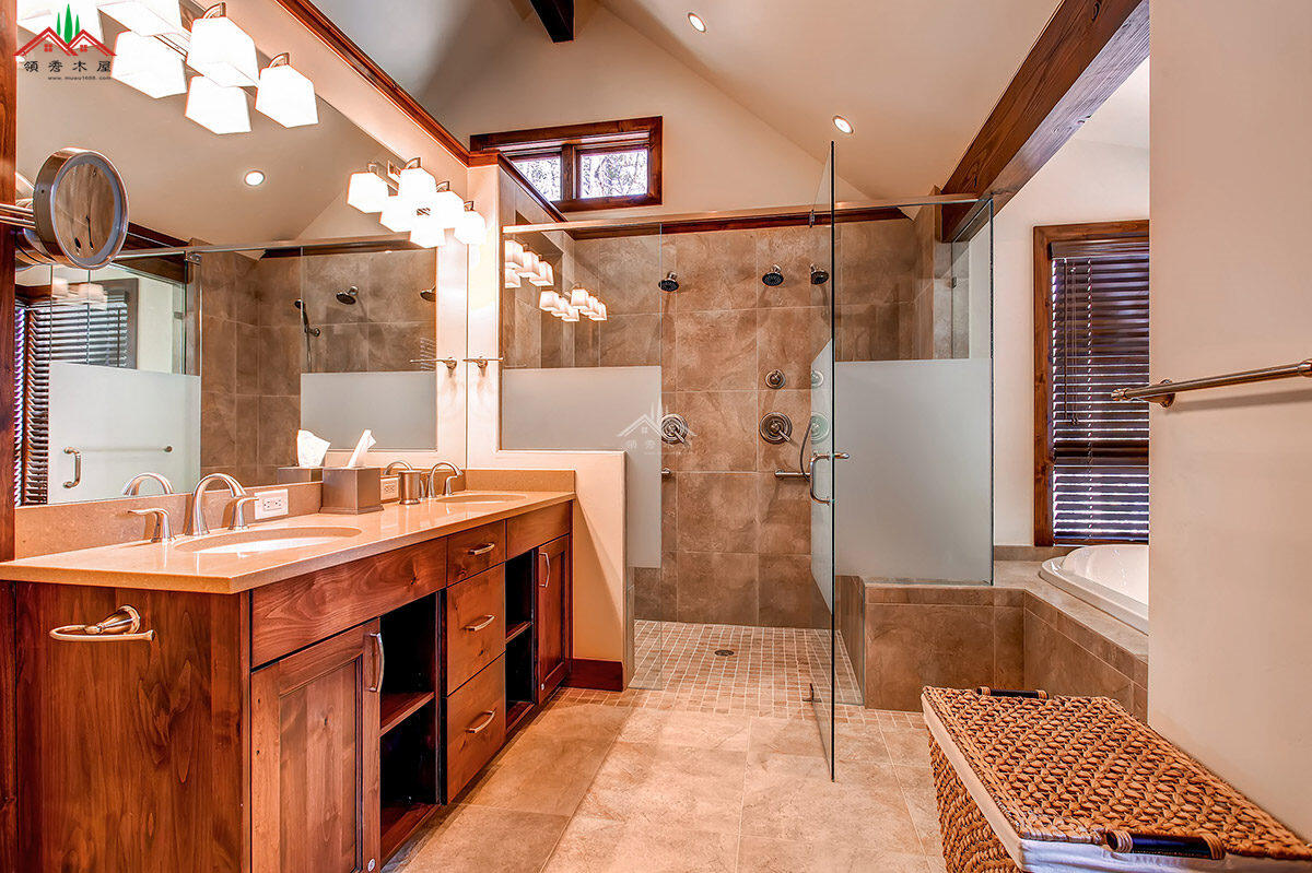 高檔梁柱木屋別墅酒店