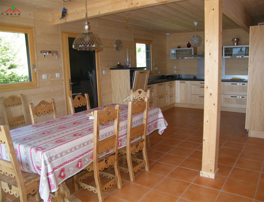 磚混結(jié)構(gòu)木屋