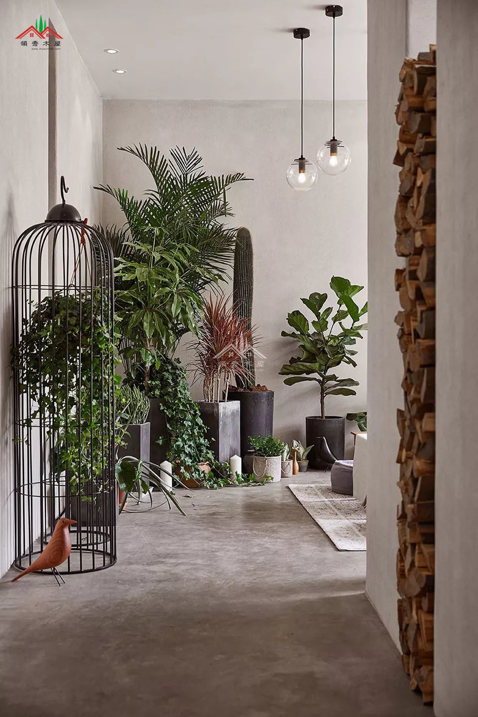 簡(jiǎn)約混磚木屋