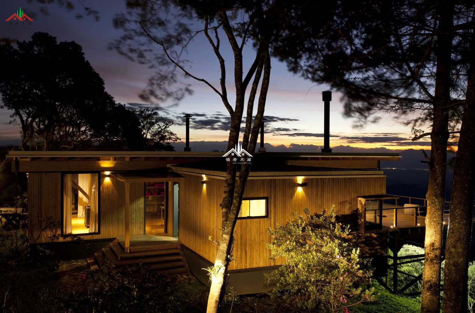 斜坡平頂度假木屋