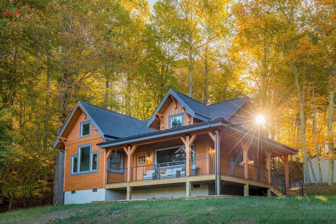 梁柱型雙層木屋別墅