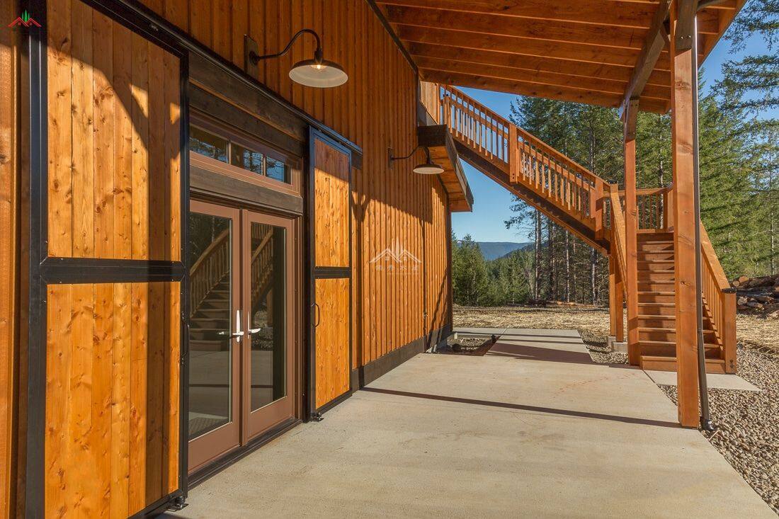 谷倉風格梁柱型木屋別墅