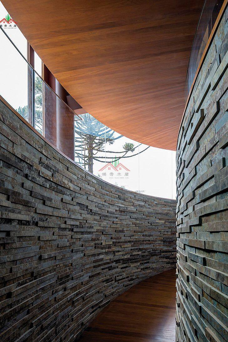 現(xiàn)代風格木屋