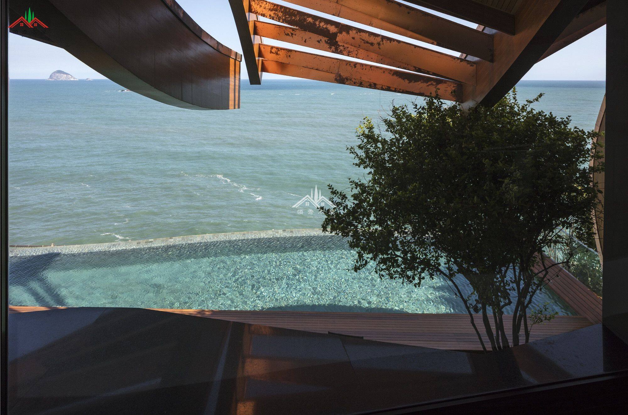 弧形膠合梁木屋