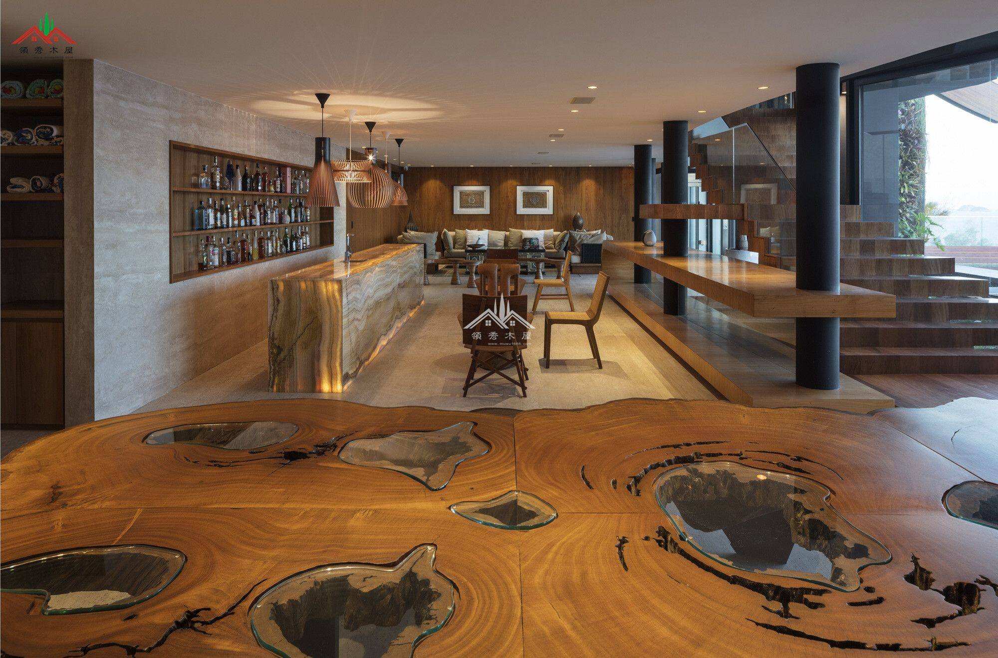 弧形膠合梁木屋