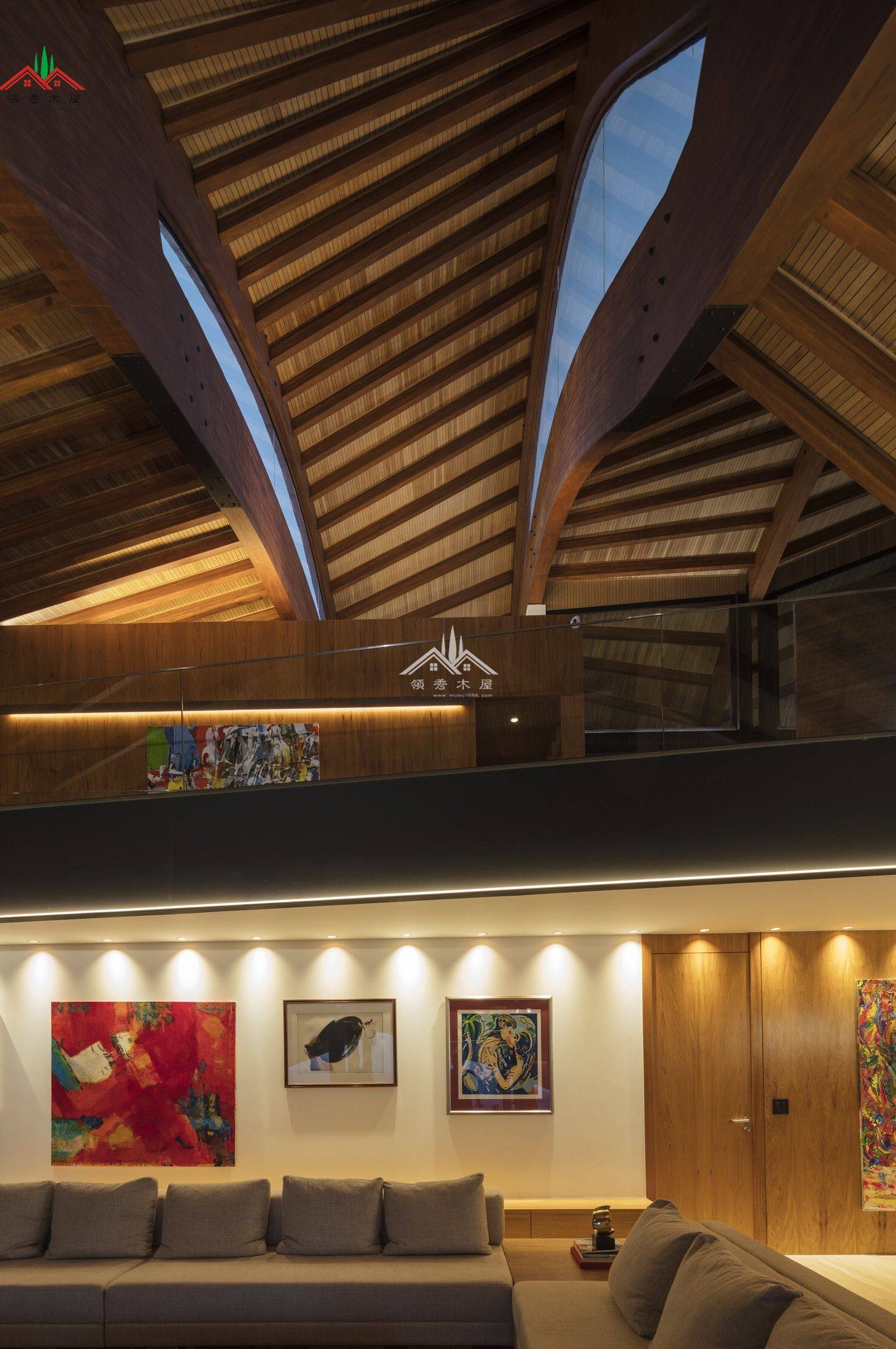 弧形膠合梁木屋