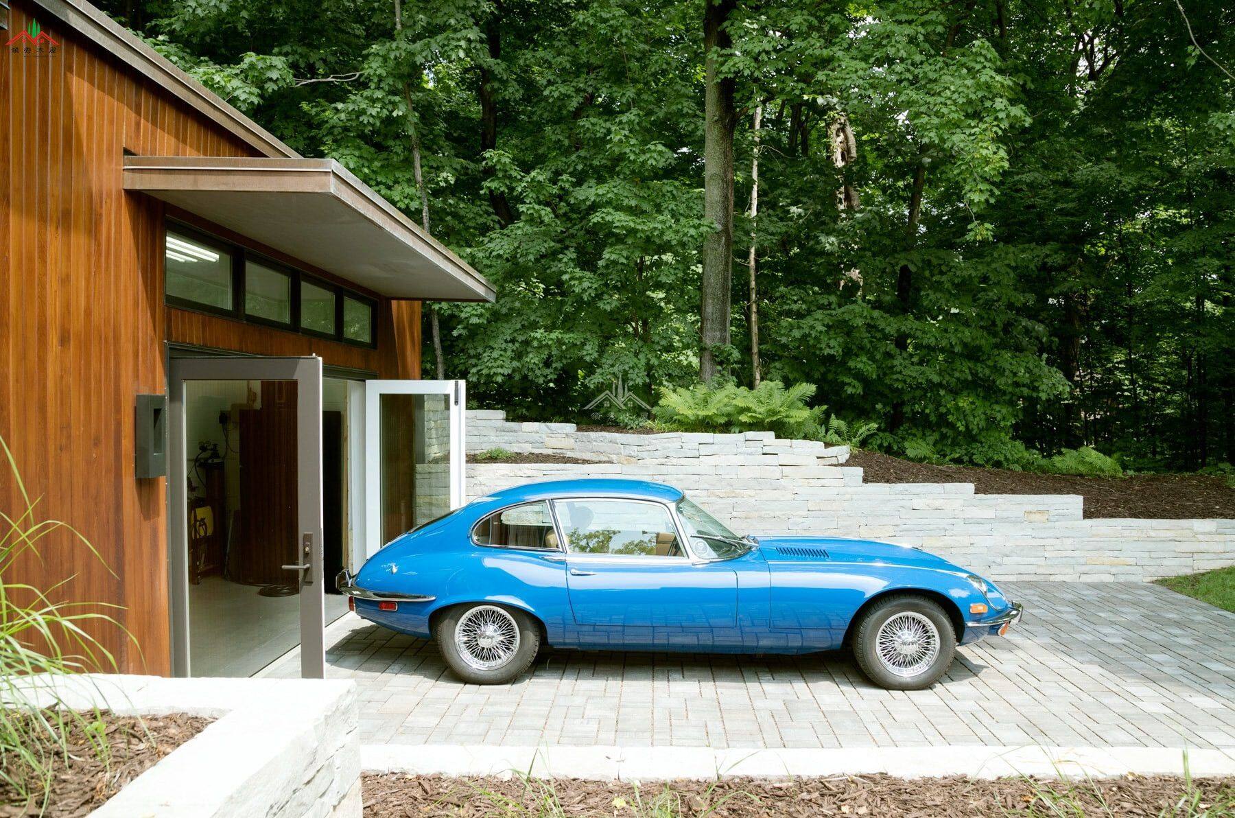 中世紀(jì)湖樓木屋別墅