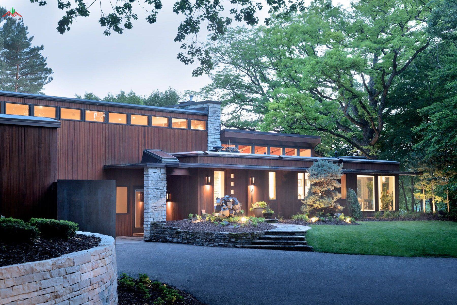 中世紀(jì)湖樓木屋別墅