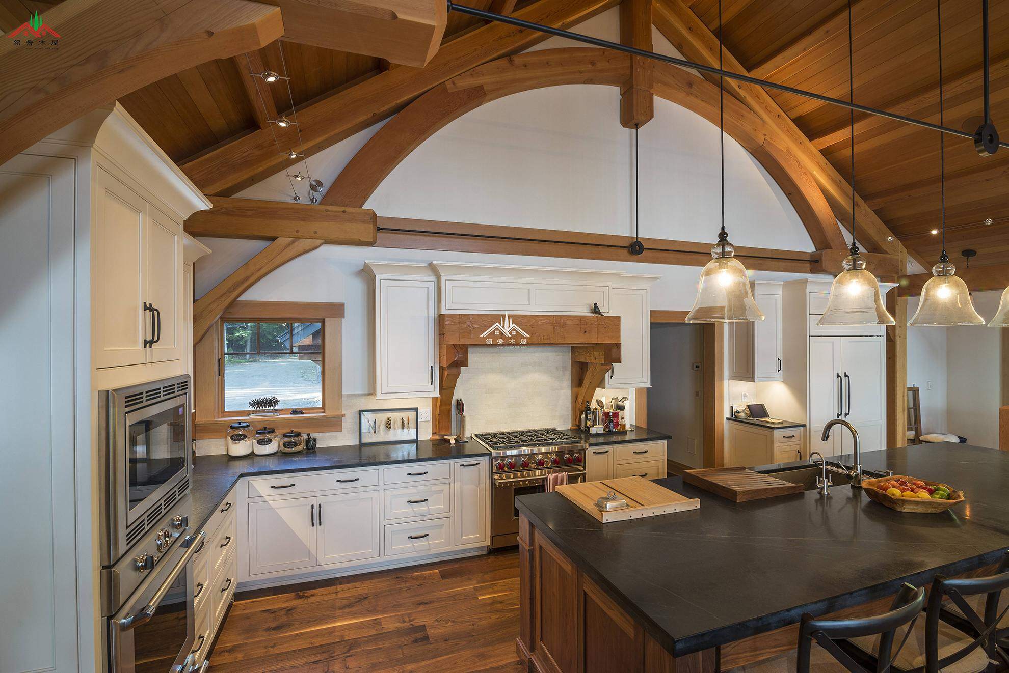 山西梁柱木別墅