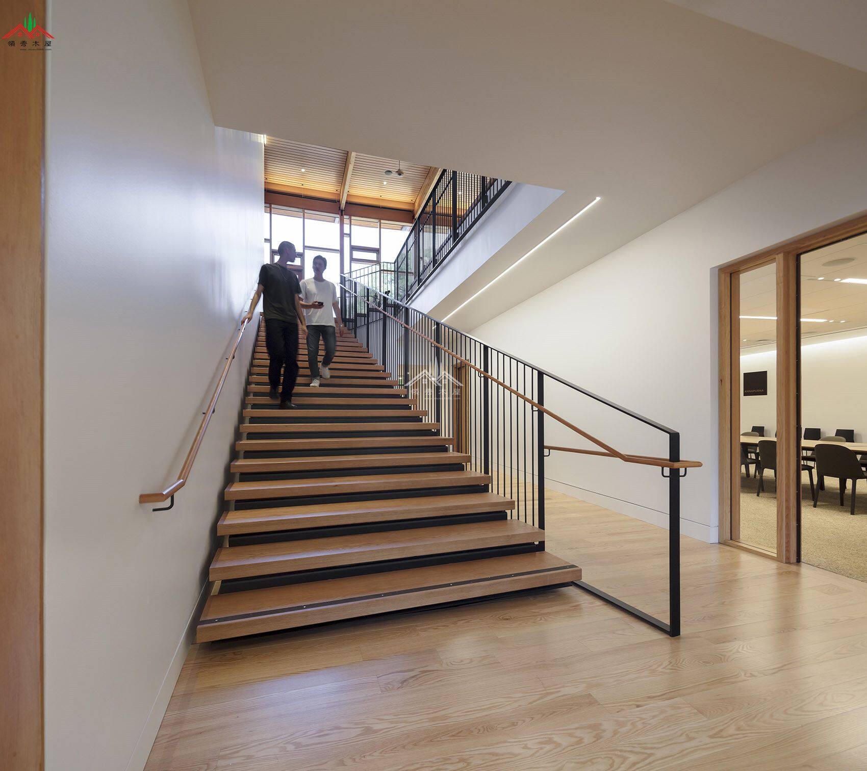 木結(jié)構(gòu)學(xué)校