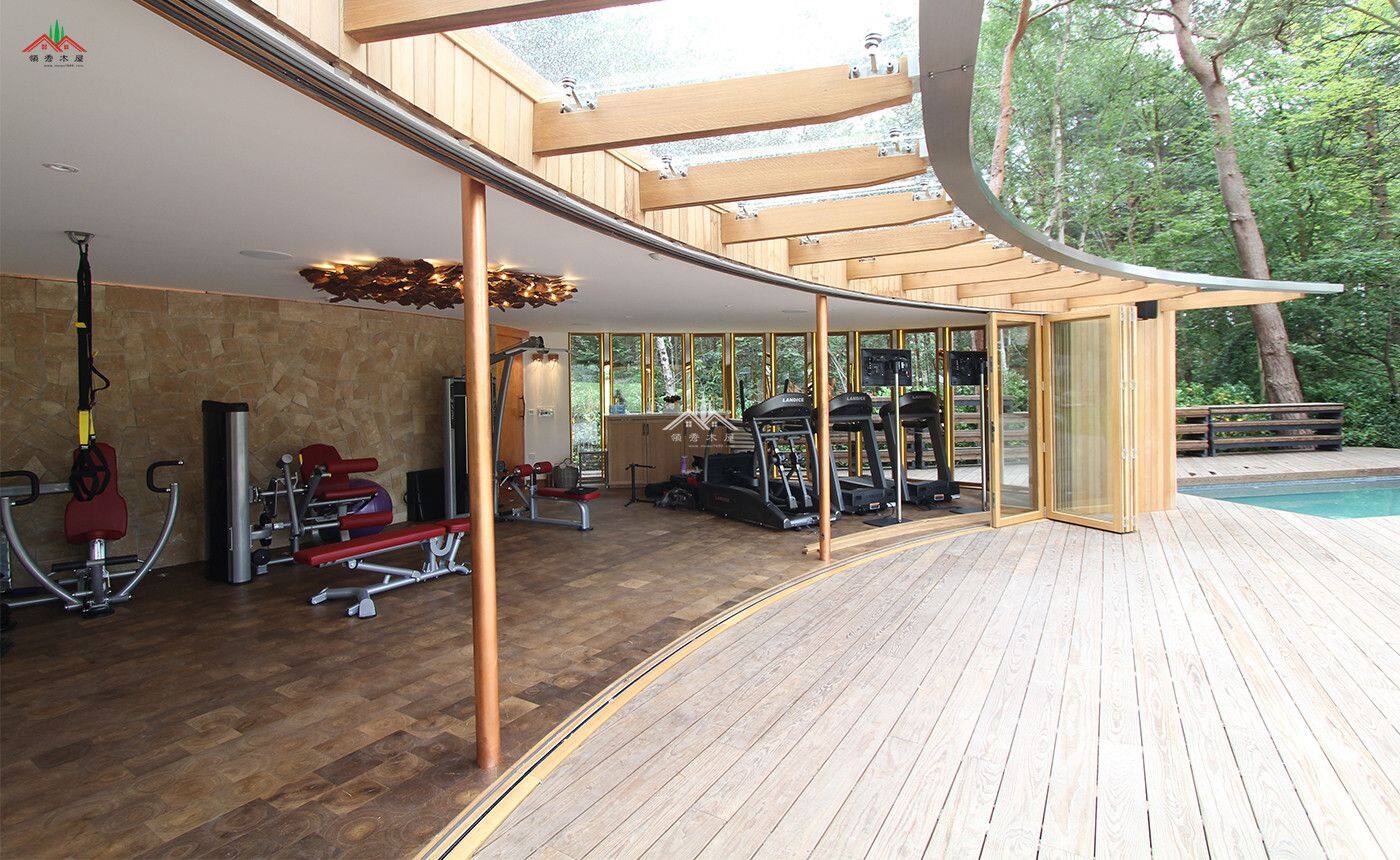 弧形木結(jié)構(gòu)健身房