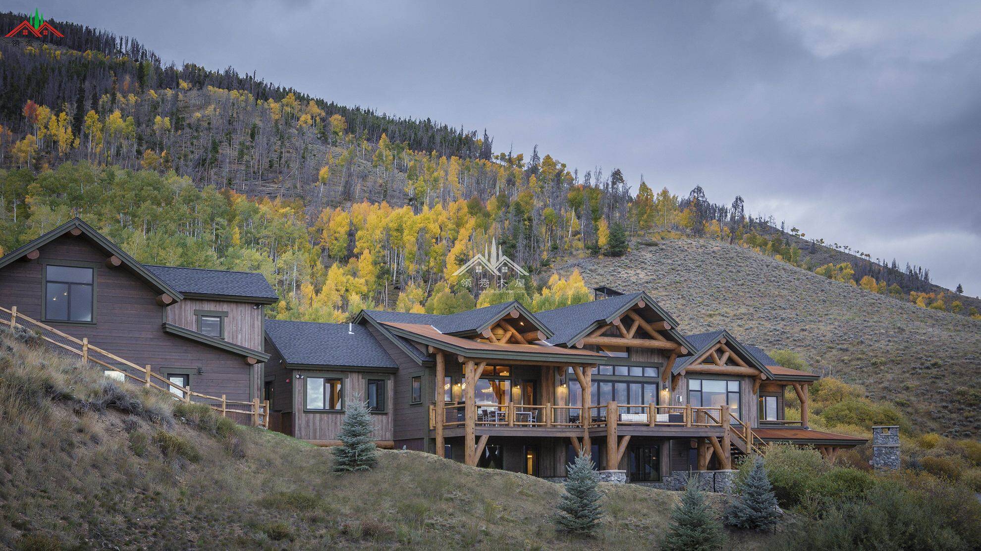 靠山坡木屋別墅