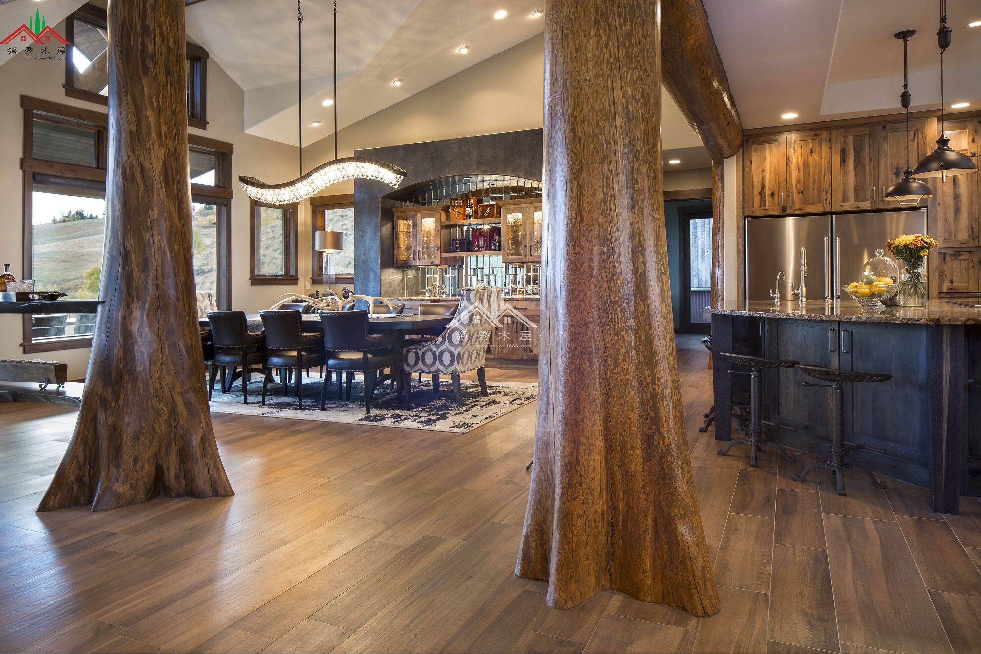 靠山坡木屋別墅