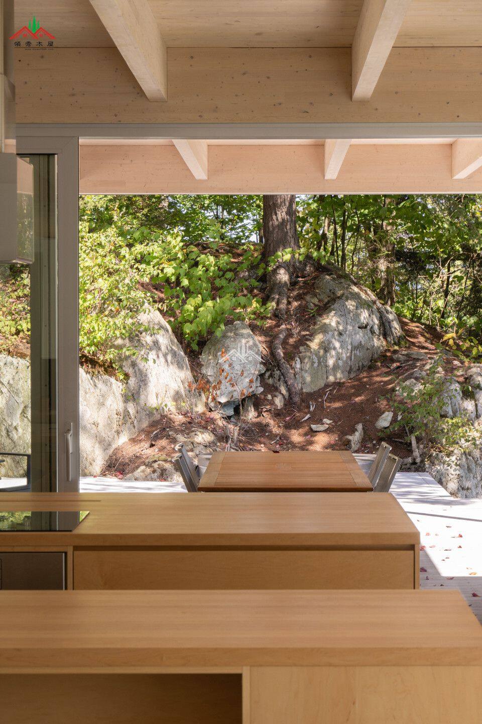 特色現(xiàn)代木屋