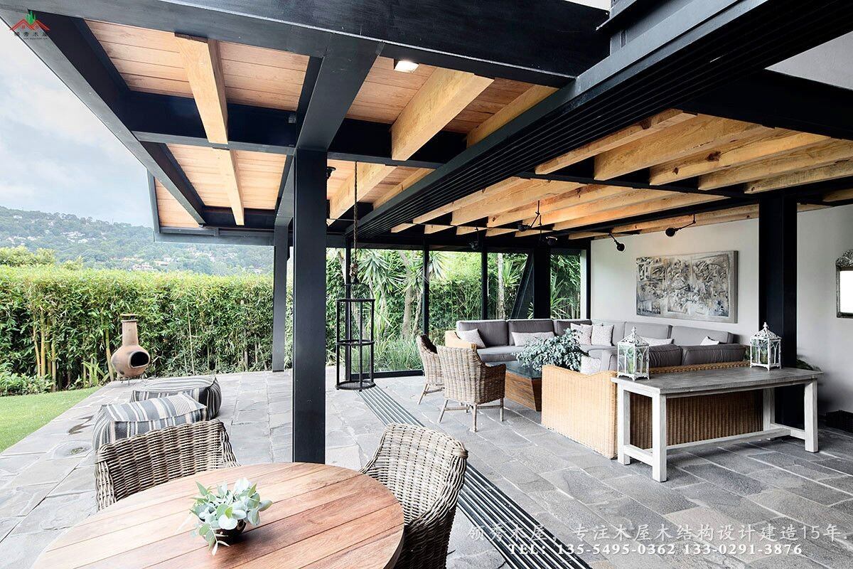 特色三角形木屋